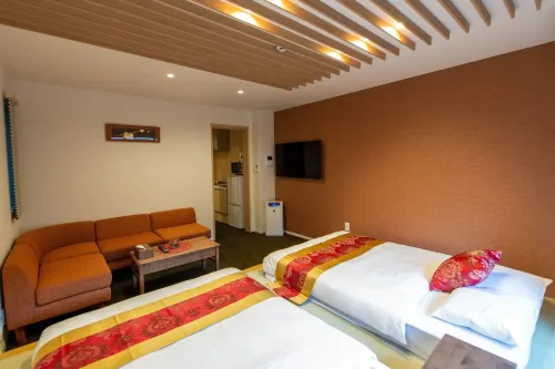 Grand Base Hiroshima Ekimae - Apartments