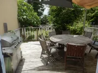 Charming, Private 3-Bedroom Cottage by the Bay Hotels in Manly