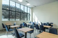 阿尼森林山飯店和度假村 - 早餐