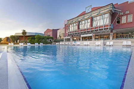 Polat Thermal Hotel Отели в г. Karahayit Mahallesi