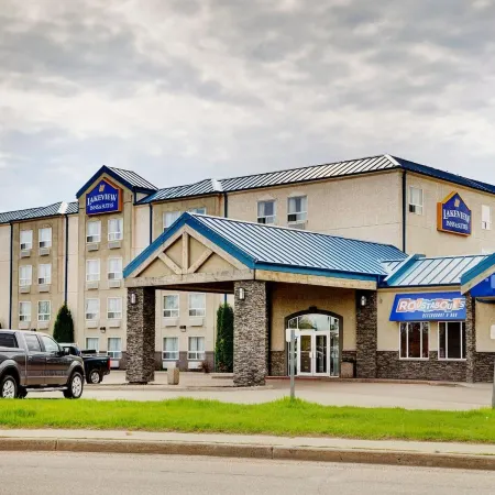 Lakeview Inns & Suites - Fort Saskatchewan