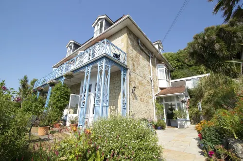 St Maur