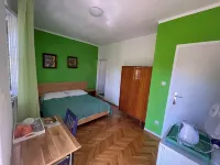 Room-s1 - Double Room with Ensuite Bathr