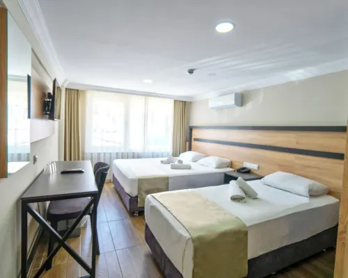 ماركا هوتل Hotels near برج الساعة