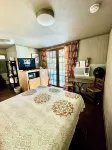 Cozy Couples Cabin New Braunfels, on Lake Dunlap - 2-Star