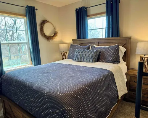 The Prairie House at the Winery - CC Farms Hotels in Stephens County