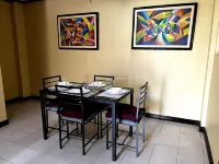 Casa Talisay Sleeps 6 with Garage Hotels in Talisay