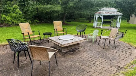 Modern Ranch in Hubbard with arcade, game room, gym, sauna & MORE!