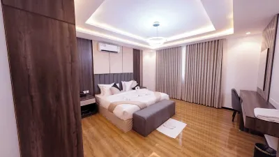 MidTown Majestic Garden Resort