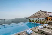 Ramada by Wyndham Gangtok Hotel & Casino Golden - Pools