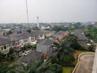 Warm and Cozy Studio at Cinere Resort Apartment