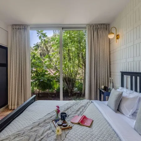 Stylish 2BR w Pool Near Candolim and Coco Beach