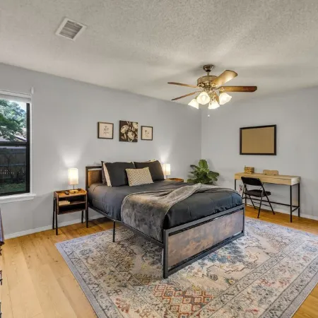4 Bedroom Family-Friendly Retreat w/ Yard