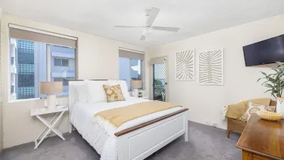 Portofino Nelson Bay with water views across Harbour and free parking