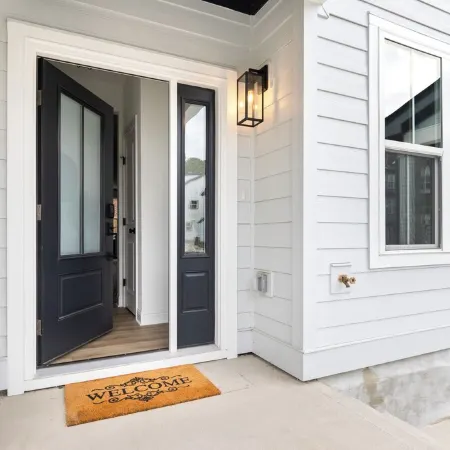 Modern Upscale 4-bedroom condo in Raleigh! Отели рядом с достопримечательностью «Торговый центр Triangle Town Center»