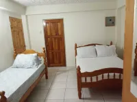 Store Bay Suite at Goodheart's Comfort Inn Hotels in 