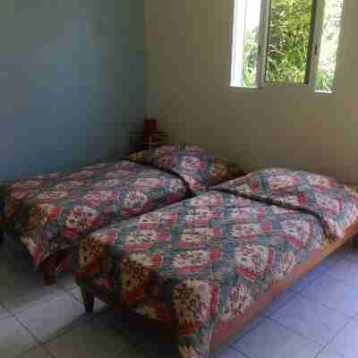 FRUIT BREAD VILLA 3 min from Grande Anse beach Rooms