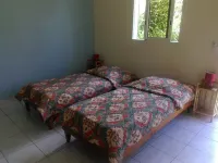 FRUIT BREAD VILLA 3 min from Grande Anse beach فنادق في 