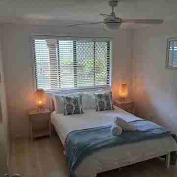 Mooloolaba Beach House- Pet friendly Rooms