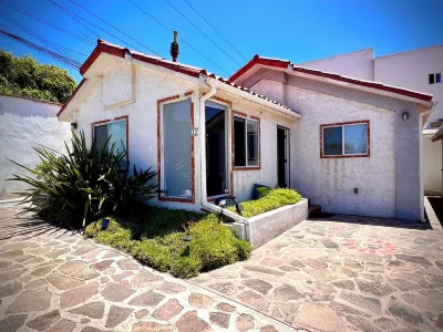 Private Villa w/ nice sandy beach for Surf, Relax or Enjoy!