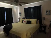 Charming Pool & 4-bedroom house with WiFi and AC in peaceful Palmetto Các khách sạn gần Ellenton Premium Outlets