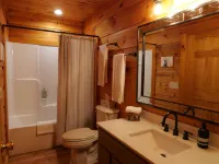 Modern 3Br/3BA Boone Cabin: Hot Tub, Game Room, Porch, Near Trails and Downtown Hotels near Elk Knob State Park