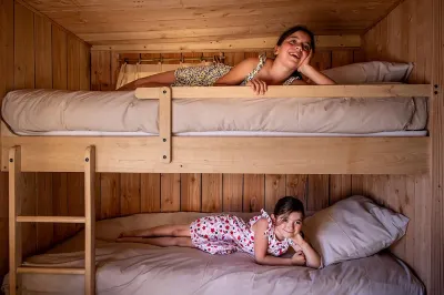 Le Martin Pêcheur: Luxury ecolodge boat