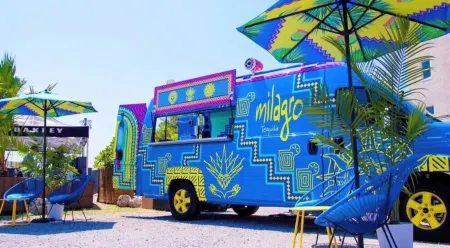 Chic Bay Home~2 Full Baths~Walk to GaylordResort~Mins to San Diego Zoo & Beaches Отели в г. Чула-Виста