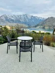 Viscount Lodge with Hot Tub