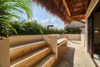 Penthouse Tulum Condo Mestiza -3-Bedroom, 3-Bath in Lúum Zamá, Tulum