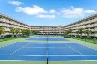 Vacation Condo Close to Beach!