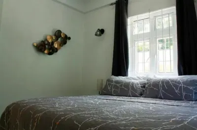 Caribbean Sea View 2 Beds 2 Bath Các khách sạn gần Central Library