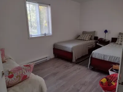 Chalet, fully equipped.1min to lac aux sables.