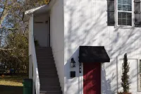 Loft Mckinney is an upstairs studio efficiency apartment seven blocks from