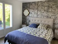 pleasant house for 6 with heated swimming pool Hotels in Locquirec