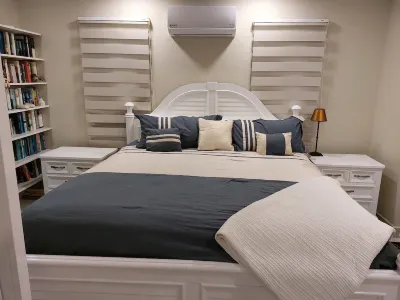 Cozy private one bedroom 3 minutes from the beach and the famous Flying Fishbone Các khách sạn gần Pos Chiquito Beach Park