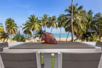 PLAYA AZUL1 2ND FLOOR BEACHFRONT LUX  DESIGNER CONDO.