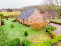 Exclusive vacation home "On the North Sea" Hotele w: GroBheide