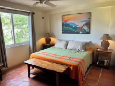 Amazing views of La Ropa Bay 3 BR condo 住宿飯店