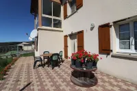 Gîte in Clavières 15 in the heart of the Margeride mountains Hôtels à : Clavières