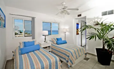 The most Romantic Oceanfront Penthouse condo on the island!