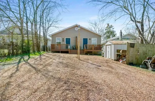 Rossville GA 10m > Chatt - King Bed - Pet Friendly Hotels in Rossville