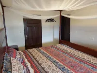 Deux-Palmes-Kribi, close to the beach (200m), comfortable and family-friendly  호텔