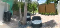 Cozy camper living in a  prime location Hotels in Cypress Lake