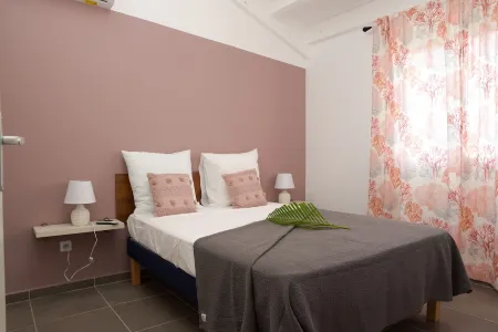 Charming, comfortable villa in a private residence