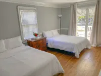 Château Resort on Lake w/Saltwater Pool + HotTub