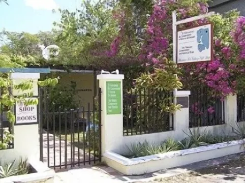 Hidden Gem in Esperanza--Easy Walk to Waterfront, Restaurants, Shops & Beach