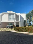 Beachfront Villa Luna: 2 Pools, tennis court, chef and 5-bedrooms w/ great views