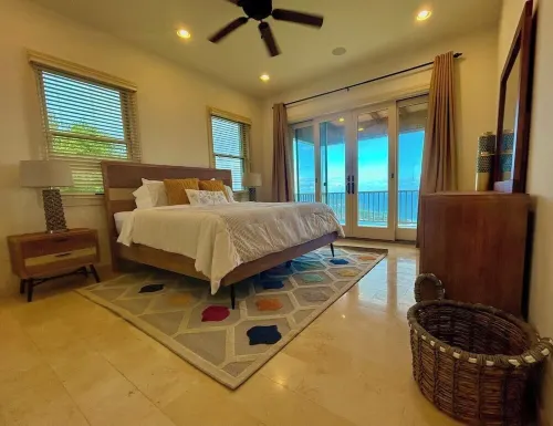 Luxury 3-Bedroom Villa with Infinity Edge Pool