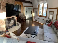 Waterfront Cottage in Beautiful Muskoka